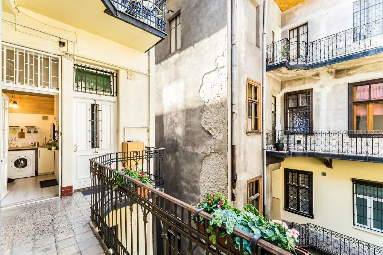 Bpr Little Attractico Apartment Budapest Hungría