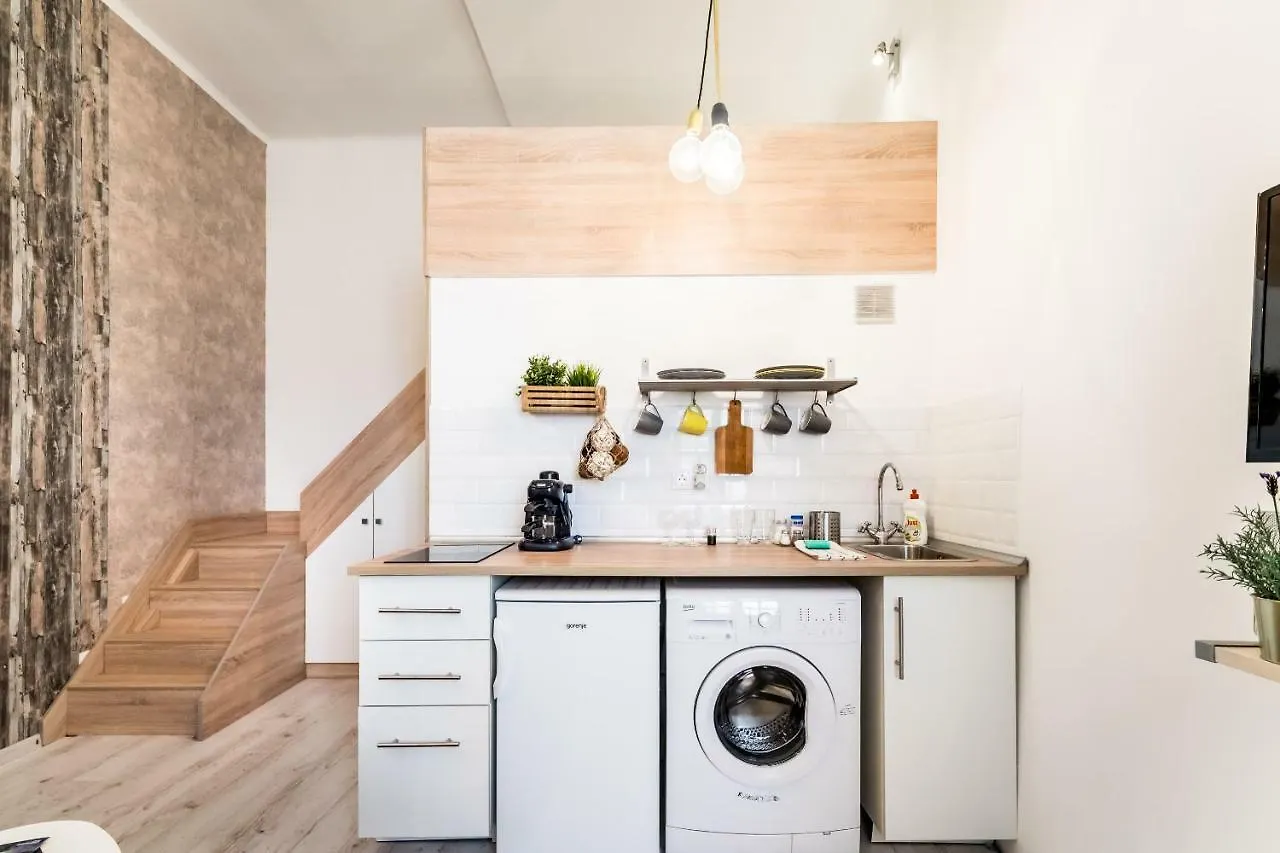 Bpr Little Attractico Apartment Budapest 0*,